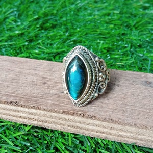 Boho Statement Ring - Labradorite 925 Sterling Silver Ring - Hand Crafted Bohemian Ring - Bohemian Ring - Labradorite  Rings - Gift for her