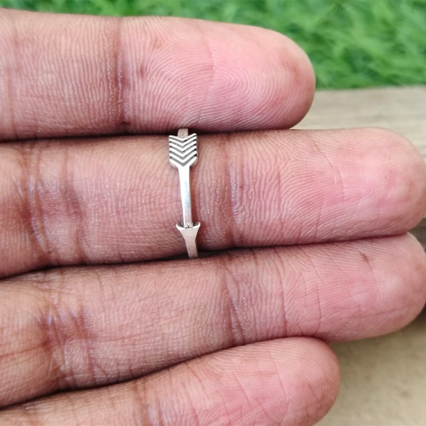 Handmade Sterling Silver Arrow Ring: Boho Stacking Ring- Handmade- Bohemian style - Gift for women - Handcrafted Jewelry
