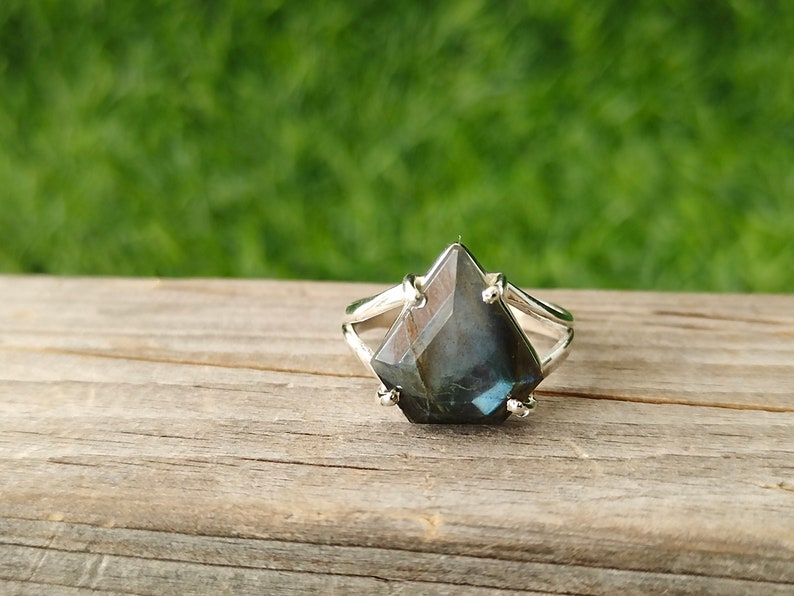 Labradorite Diamond Summer jewelry Labradorite Hand Crafted Diamond Shape Ring Bohemian Labradorite Ring minimalist summer gift image 2