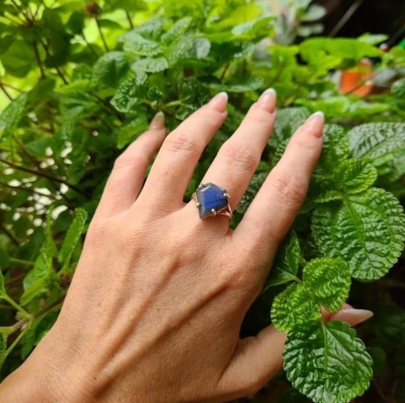 Labradorite Diamond Summer jewelry Labradorite Hand Crafted Diamond Shape Ring Bohemian Labradorite Ring minimalist summer gift zdjęcie 9