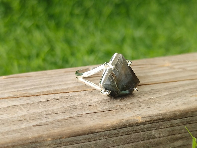 Labradorite Diamond Summer jewelry Labradorite Hand Crafted Diamond Shape Ring Bohemian Labradorite Ring minimalist summer gift image 3