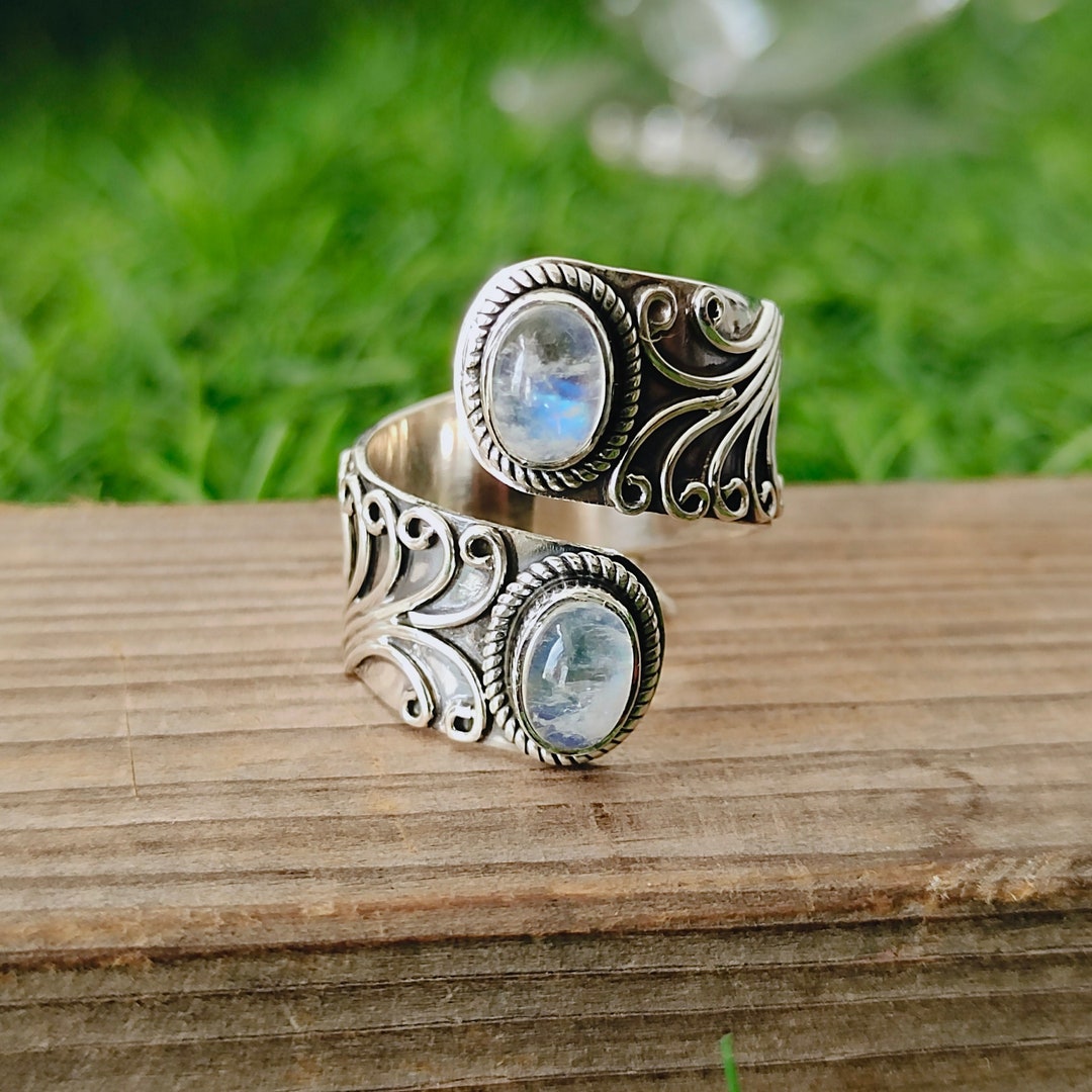 Handmade 925 Sterling Silver Moonstone Ring – Oval White Moonstone, Band Style