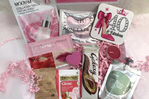 Ladies Personalised 40th Birthday Pamper Box , 40 & Fabulous 40th gift for her, gift for mum, gift for bestie