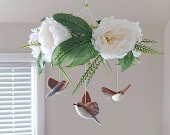 Flying bird mobile nursery Flower nursery mobile birds Baby mobile girl Crib mobile woodland Floral peony mobile Garden nature theme decor