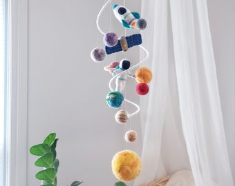 Outer space mobile for nursery Solar system mobile Space baby mobile boy Hanging planet mobile girl Galaxy astronaut mobile neutral ceiling
