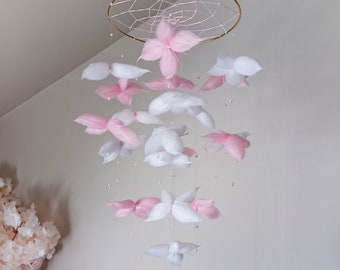 Butterfly mobile nursery Butterfly crib mobile girl Felt butterfly baby mobile girl White pink cot mobile ceiling Butterfly nursey decor