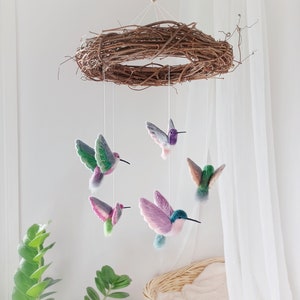 Hummingbird mobile Humming birds baby mobile girl Forest baby mobile nature Woodland nursery mobile Garden crib mobile boy