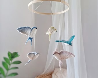 Swallows baby mobile girl Flying birds baby mobile Woodland bird crib mobile Neutral garden nursery mobile boy Nature bird baby shower gift