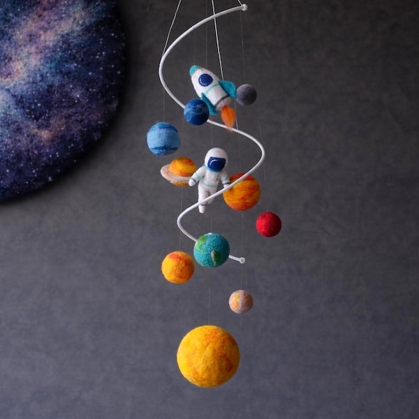 Mobile per cameretta a tema sistema solare Mobile per culla a tema spazio Mobile per culla a tema pianeti in feltro Mobile per neonato Mobile per astronauta da appendere Mobile per galassia da soffitto neutro