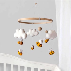 Bee mobile Bumble bee baby mobile girl Honey bee crib mobile neutral Bees nursery mobile Cloud mobile boy Bee nursery decor