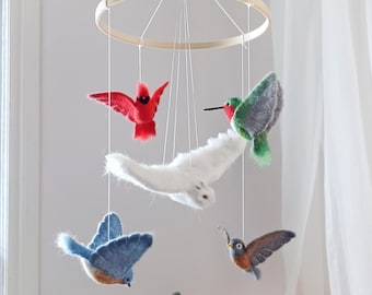 Bird mobile boy Bird baby mobile girl Owl Cardinal Bluebird Robin Hummingbird mobile nursery decor bird baby gift Felted bird decoration