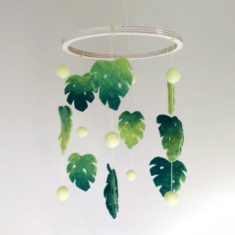 Felt Tropical Mobile, Monstera Cot Mobile, Crib Mobile Jangle, Leaf Nursery Decor, Wool Baby Mobile, Hanging Woodland Mobile image 4