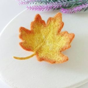 Filz Ahornblatt Brosche Herbst Ahornblatt Brosche Filz Stoff Brosche Gelb Blatt Schmuck Wald Nadel gefilzt Schal Brosche Geschenk frau