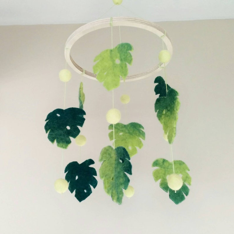 Felt Tropical Mobile, Monstera Cot Mobile, Crib Mobile Jangle, Leaf Nursery Decor, Wool Baby Mobile, Hanging Woodland Mobile image 6