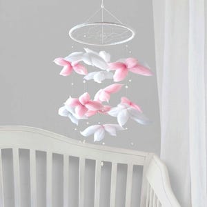 Butterfly mobile nursery Butterfly crib mobile girl Felt butterfly baby mobile hanging Boho cot mobile Butterfly nursery decor
