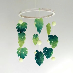 Felt Tropical Mobile, Monstera Cot Mobile, Crib Mobile Jangle, Leaf Nursery Decor, Wool Baby Mobile, Hanging Woodland Mobile image 5