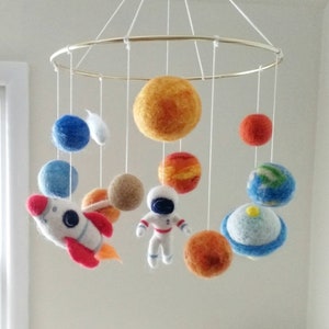 Solar system mobile crib Felt planets mobile nursery Astronaut mobile baby boy Outer space mobile baby Spaceman galaxy mobile hanging decor image 7