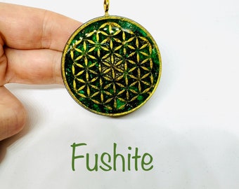 Fuchsite, flower of life symbol with lustrous diamond effect - brings unconditional love