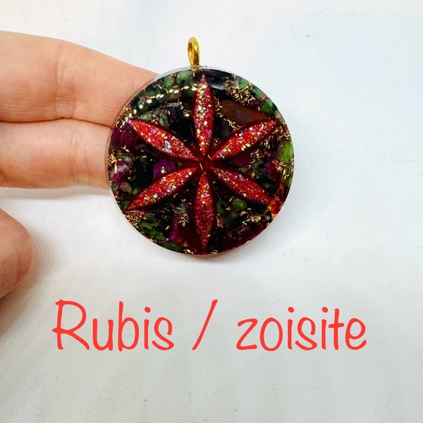 Ruby on Zoiste symbol seed of life lustrous diamond effect - opens and fills your heart with love and the pleasure of the present moment.