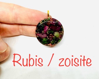 Rubis sur Zoiste  -ouvre et remplit votre cœur d’amour et  le plaisir du moment présent .