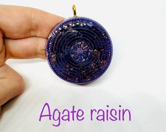 Grape agate - very rare - shiny diamond effect labyrinth symbol - promoted my inner stability -