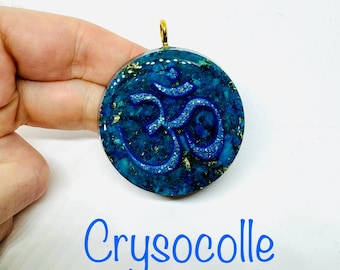 crysocolla - shiny diamond effect om symbol - Calms and purifies the chakras