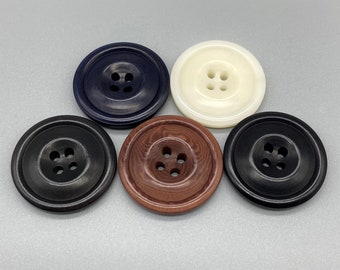 5 pieces 'Oxford' 40L (25mm) Sustainable Corozo Button
