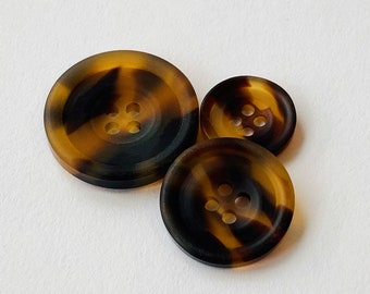 Sustainable Dairy Tortoise Shell 'Cambridge' Suit buttons