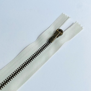 Linen Eco-Recycled Zip by RiRi