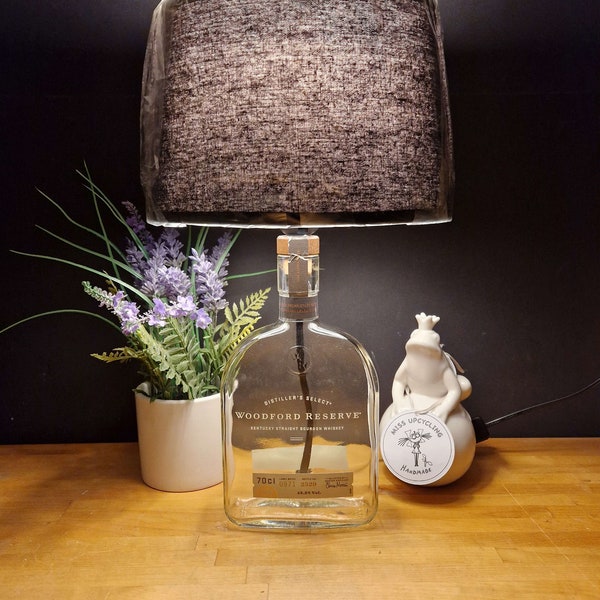 Woodford Reserve Bourbon Whiskey Flaschenlampe, Bottle Lamp 0,7 l - Handmade UNIKAT Upcycling