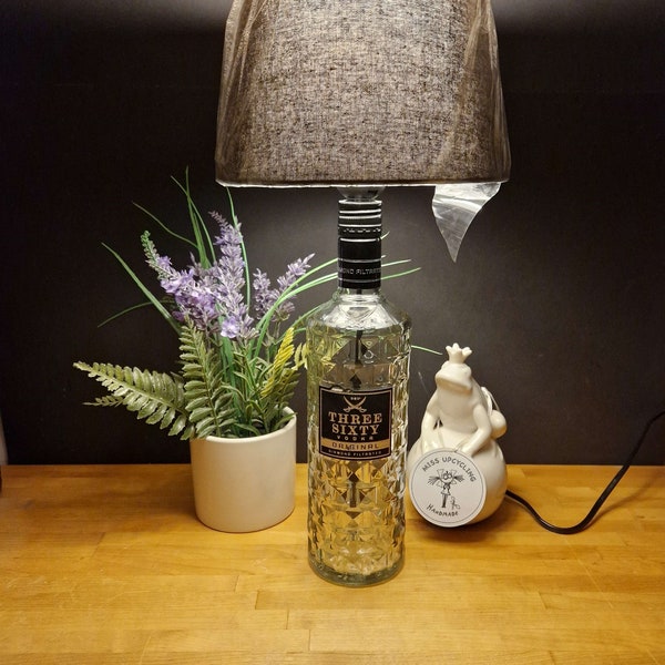 Three Sixty Vodka Flaschenlampe, Bottle Lamp 0,7 l - Handmade UNIKAT Upcycling