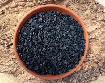 Horticulture Charcoal (1 Quart). Small grade.