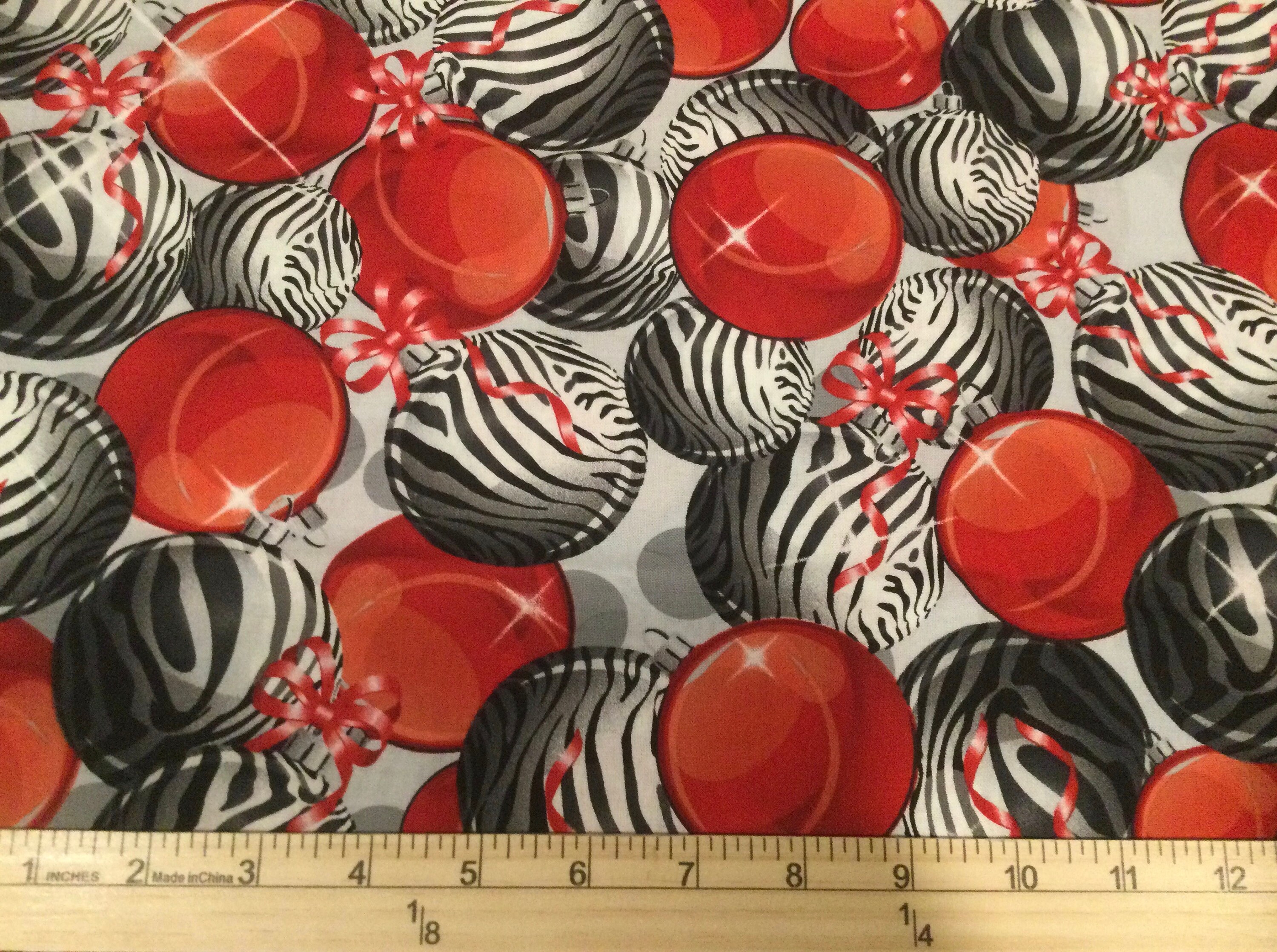 Cotton balls 3D fabric (black and red)