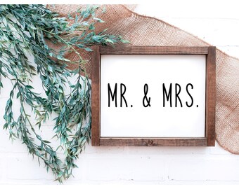 Mr. & Mrs. Wedding Sign Decal, Sweetheart Table Display, Head Table Sign Decal, Bridal Shower Gift Table Sign, Reception Mr. and Mrs. Sign