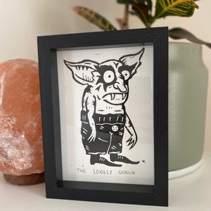 Le lutin solitaire, linogravure, gravure, art occulte, art étrange, art mural, MDN, art elfe, troll, fée, mignon et effrayant, gobelin