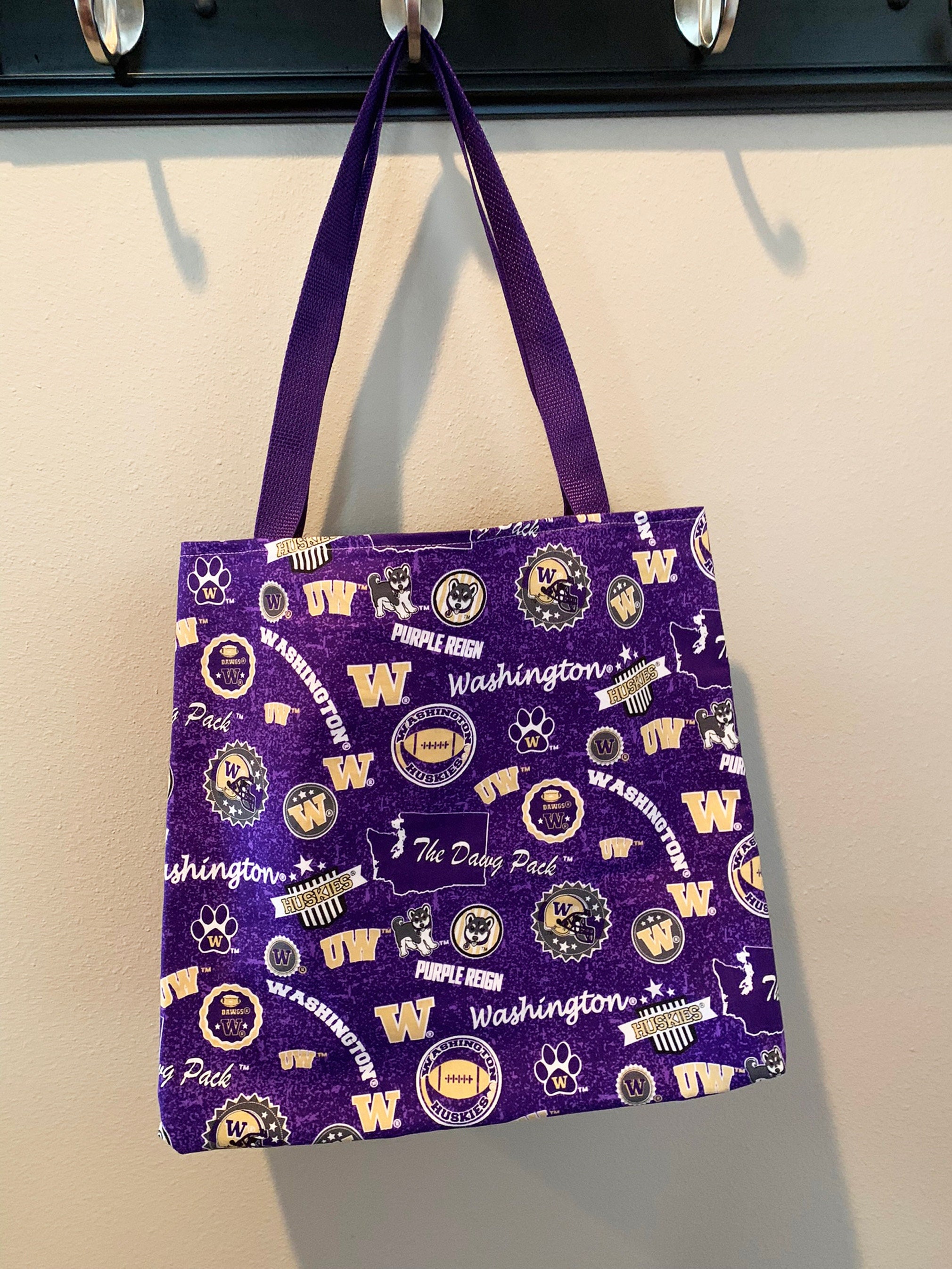 Are Purses Allowed In Husky Stadium