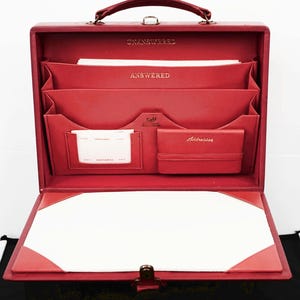Estuche para escribir cartas de cuero rojo de Saks 5th Avenue, vintage, ultra raro, de los años 50