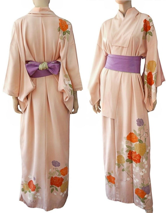 JAPANESE Vintage Kimono Pale Pink Floral Metallic 