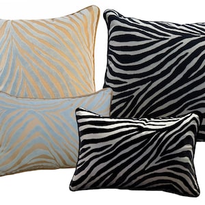 The WELL DRESSED BED Mozambique Velvet Tufted Accent Pillow Cover