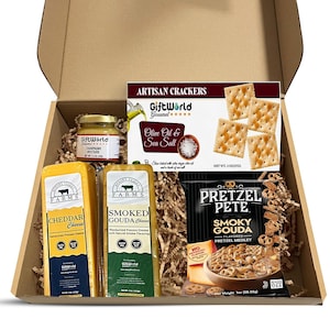 Cheese and Cracker Gift Box – Cheddar, Smoked Gouda, Crackers, Pretzels & Mustard – Gourmet Wine Pairing Set