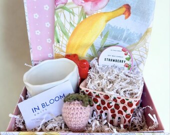 Strawberry Gift Box: Candle, Mug, Berry Basket, Keychain, Tea Towel