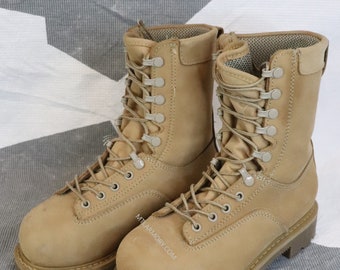 Canadian Forces tan desert steel toe boots size 6 (230/98 )