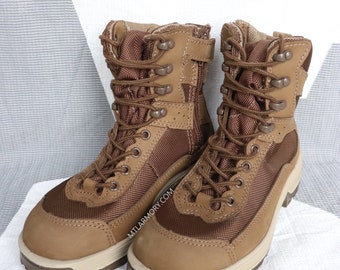 Canadian Forces brown Royer combat boots size 5 (220/90)