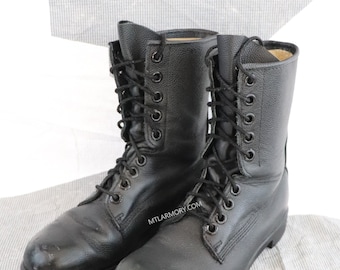 Canadian Forces Mark III black leather combat boots size 4 1/2- 5 B