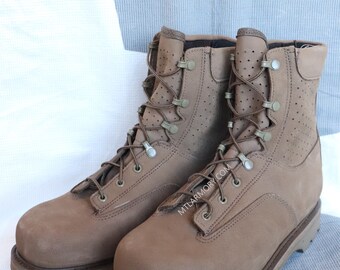 Canadian Forces hot weather combat boots size 10.5 (275/116)