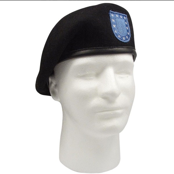 NEW US Military black beret with flash size 8