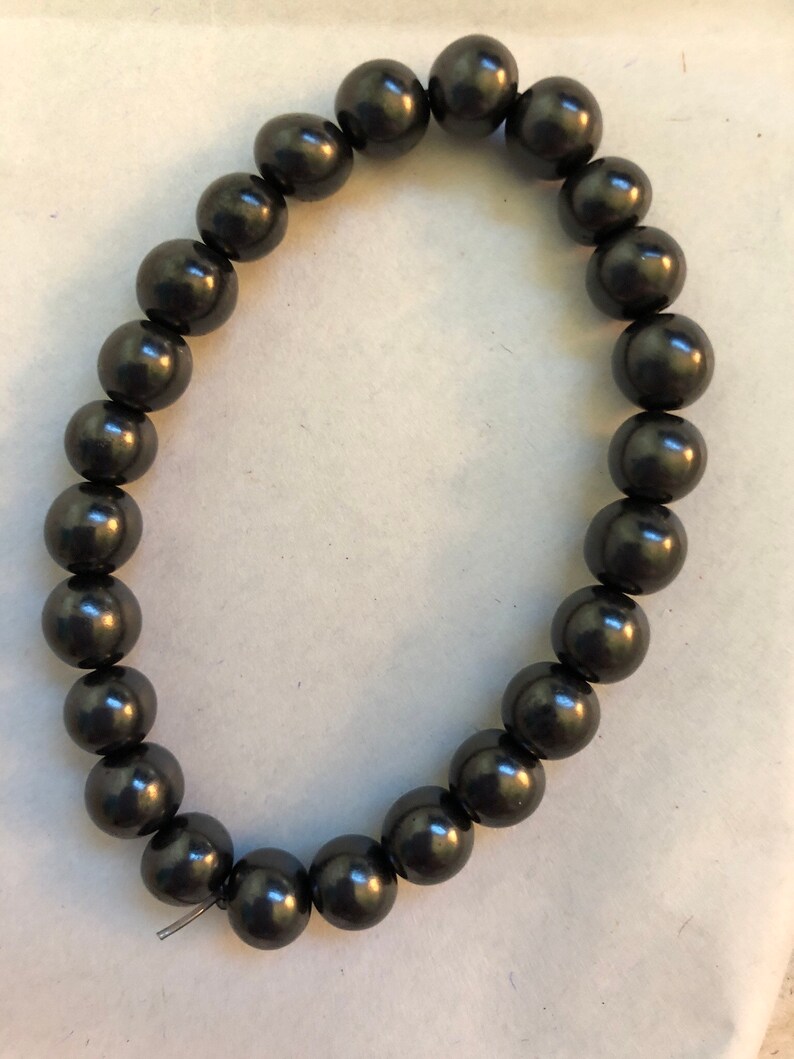 Shungite bracelet for grounding and wifi protection