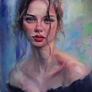 Puede incluir: Una pintura de una mujer con cabello largo y castaño, vistiendo un top negro de hombros descubiertos. El fondo es de un suave azul y verde.