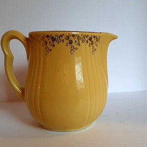 Hall Vintage Rayed Pitcher/Milk Jug