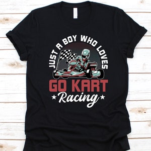 Just A Boy Who Loves Go Kart Racing Shirt, Cadeau voor Karts Racers, Racers Shirt Voor Jongens, Geruite Vlag, Karting Lovers, Go-Karts Racers
